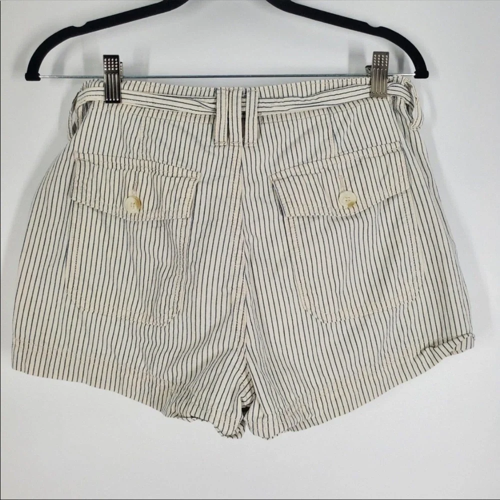 American Eagle Outfitters Pinstripe High Rise Belted Shorts With Pockets Size 6